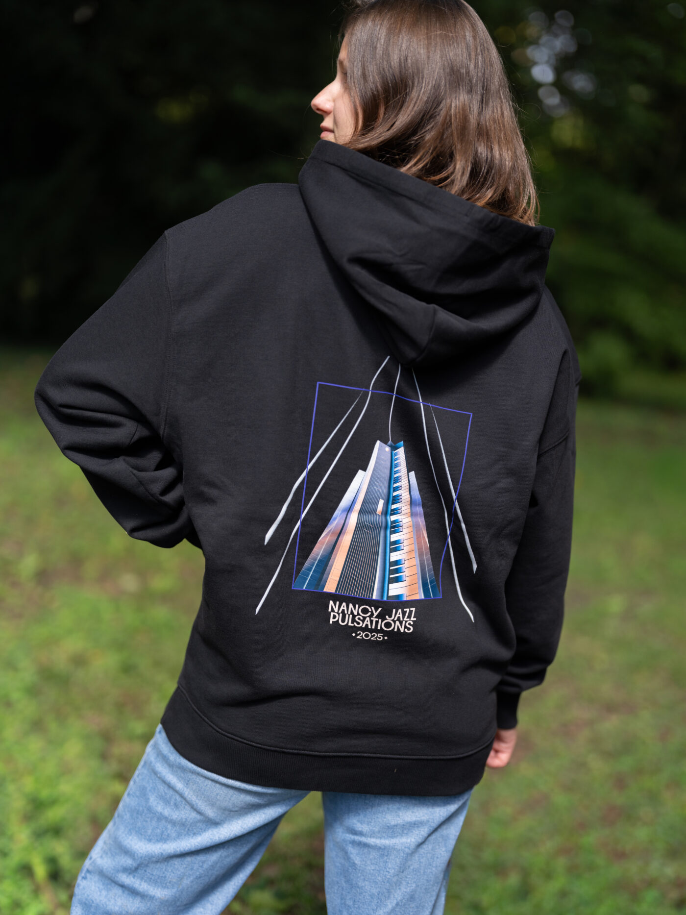 SWEAT À CAPUCHE NOIR 2025